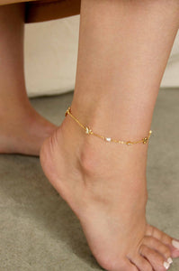 Subtle Butterflies and Pearl 18 kt Gold Plated Anklet