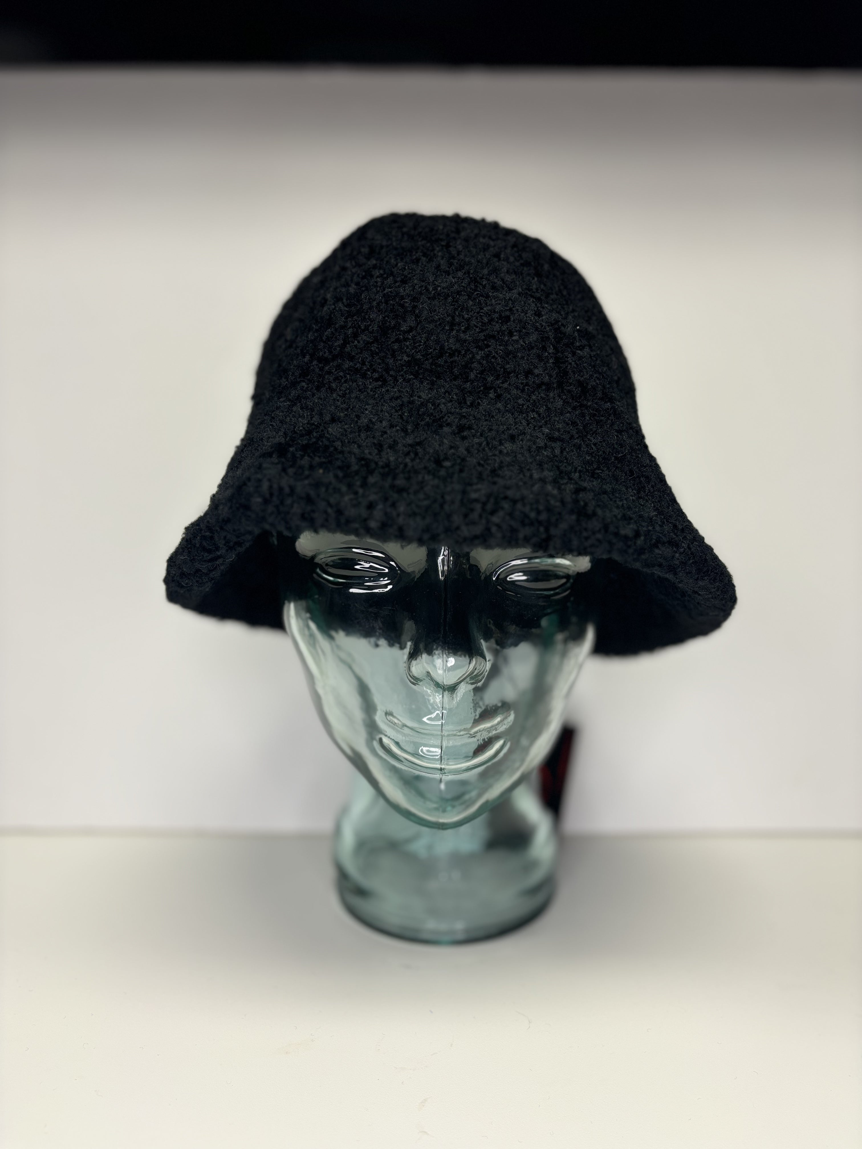 Eli Sherpa Bucket Hat Black