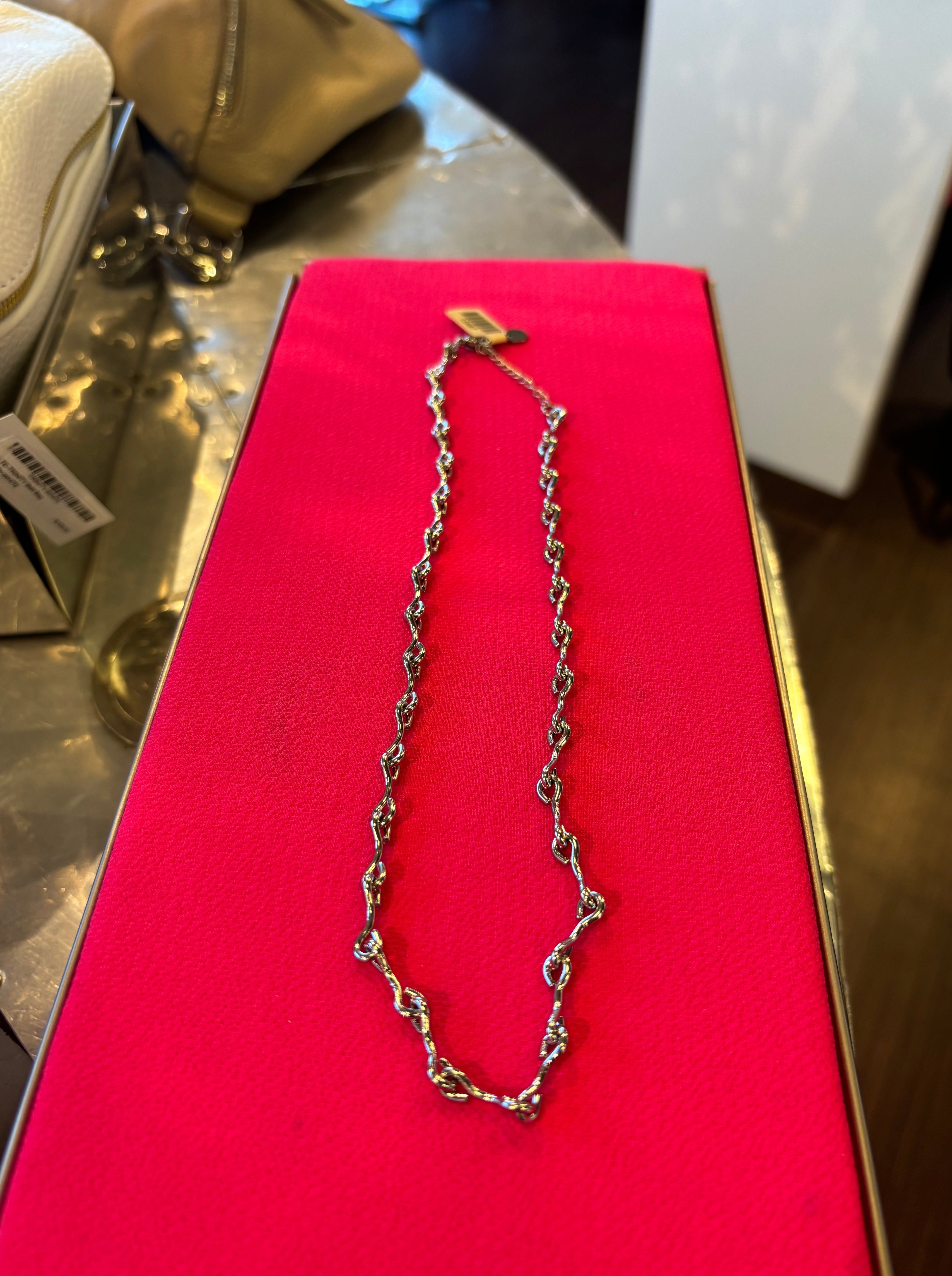 Isla Chain Necklace Silver