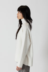 OLIVER Eco Mockneck Sweater Off-white