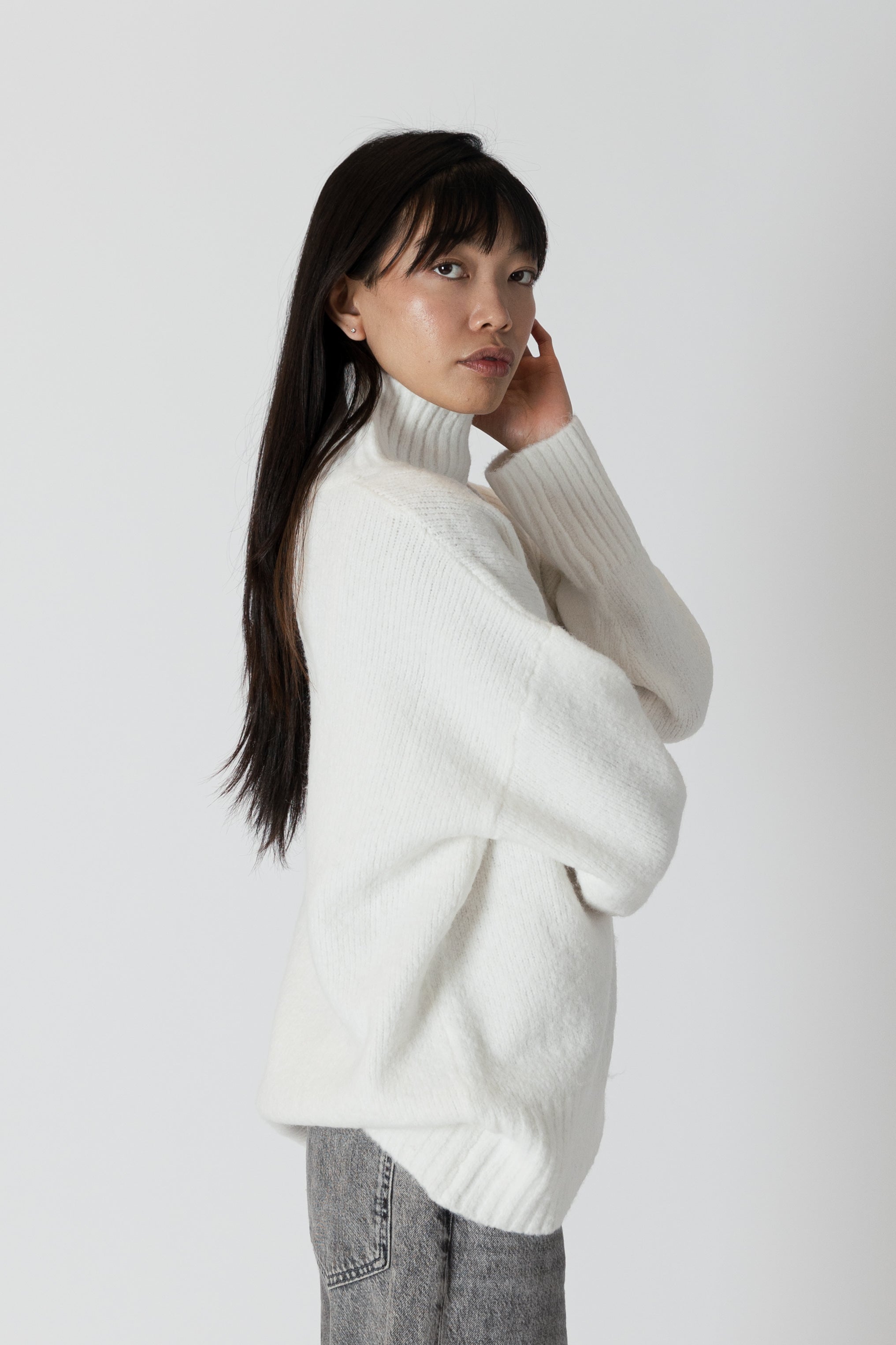 OLIVER Eco Mockneck Sweater Off-white