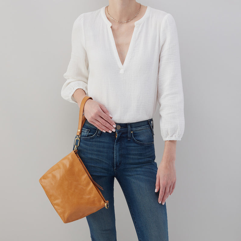 ASHE Crossbody in Polished Leather Natural