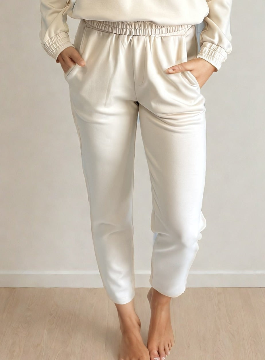 Thea LUXEflow Fitted Pant